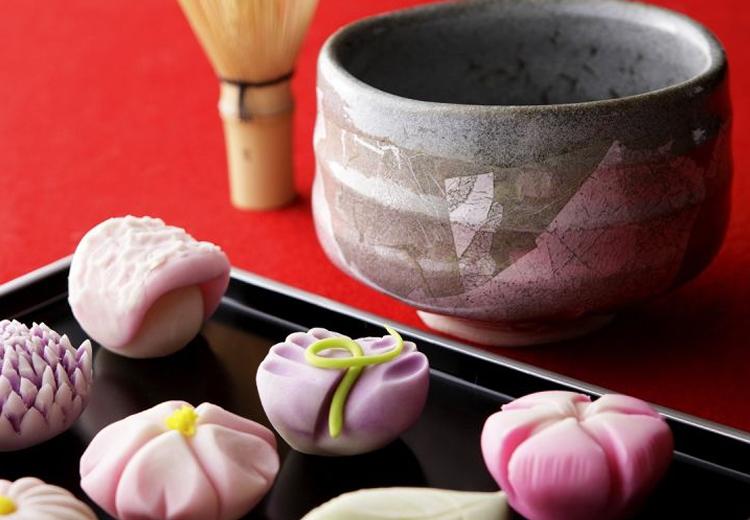 YOKKAICHI HARBOR 尾上別荘(四日市ハーバー)。料理。見た目も華やかな和菓子のスイーツビュッフェも用意可能