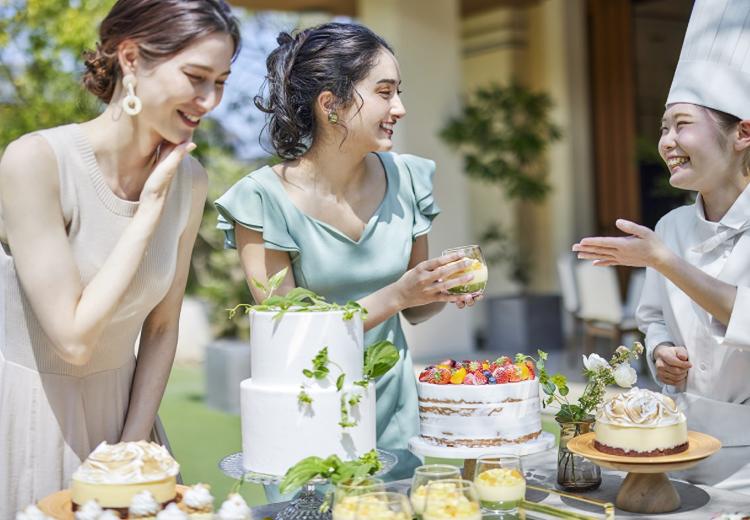 Miel Cocon（ミエルココン）。料理。パーティー会場隣接のガーデンで行う開放的なビュッフェが人気