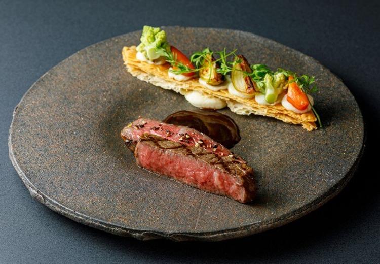 NIPPONIA HOTEL 伊賀上野 城下町(ニッポニアホテル 伊賀上野 城下町)。料理。コースは一品ずつ自由に組み合わせるプリフィクススタイル