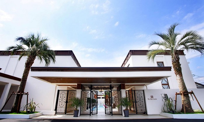 The Palm Garden（ザ・パームガーデン）。アクセス・ロケーション。まるで外国の高級リゾート地を思わせる、デザインの外観が目印です