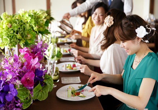 The Palm Garden(ザ・パームガーデン)。料理。ゲスト一人ひとりの食事スピードに合わせて料理はサーブされます