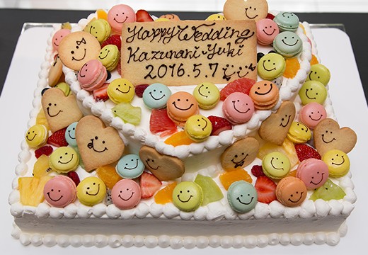PARTIR PLUS (パルティール プラス)。料理。世界にひとつのデザインもオーダーできるウェディングケーキ