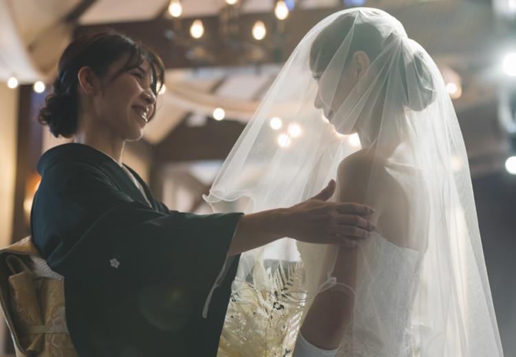 il cuore (イル・クオーレ)。挙式会場。感動的なセレモニーは花嫁のベールダウンからスタート