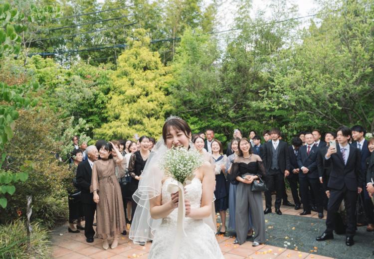 il cuore (イル・クオーレ)。挙式会場。爽やかな緑に温かな陽光、心地よい風を感じられる空間が魅力