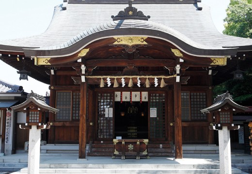 ガーデンレストラン徳川園。挙式会場。徳川家の氏神として祀られている『片山八幡神社』での挙式も可能