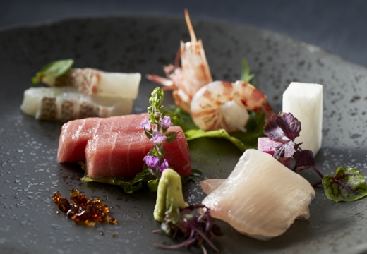 ホテル メルパルクNAGOYA。料理。鮮度の高い魚介類を使ったお造りの盛り合わせは幅広い世代に人気