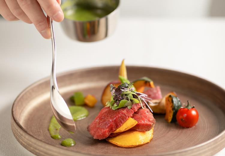 アルカンシエル luxe mariage 名古屋(アルカンシエル リュクス マリアージュ 名古屋)。料理。オープンキッチンから出来立ての料理でおもてなし