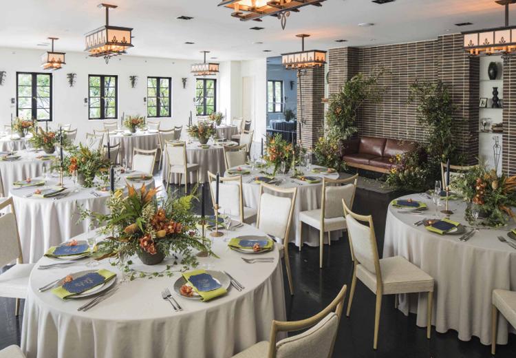 AILE d’ANGE NAGOYA（エル・ダンジュ ナゴヤ）。披露宴会場。おしゃれな空間でゲストをもてなせる『レストランルーム』