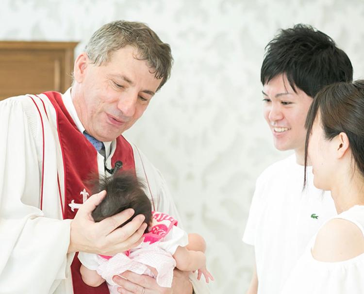 AILE d’ANGE NAGOYA（エル・ダンジュ ナゴヤ）。スタッフ。心に残る挙式を進行してくれる、専属牧師のウォール牧師