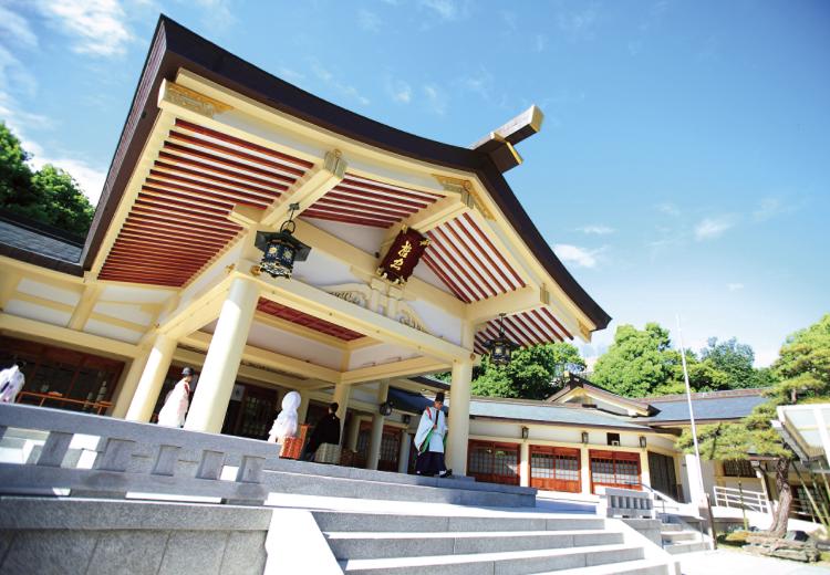 AILE d’ANGE NAGOYA（エル・ダンジュ ナゴヤ）。挙式会場。荘厳かつ温かみも感じられる『愛知縣護國神社』での神前式