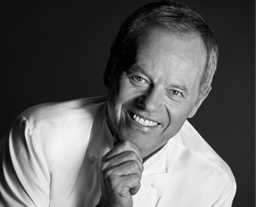 WOLFGANG PUCK （ウルフギャング・パック）。スタッフ。アメリカ国民に絶大な認知度を誇るウルフギャング・パック氏