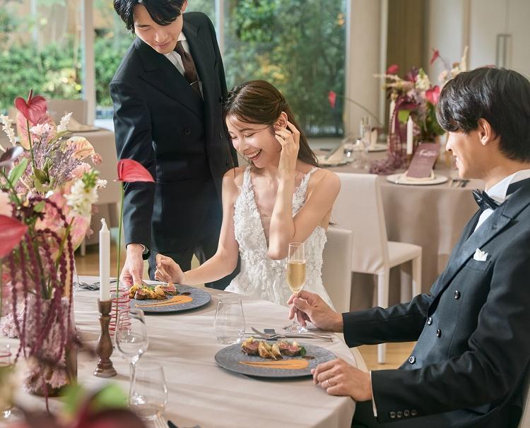 MIRAIE Wedding（ミライエ ウエディング）。スタッフ。ふたりの想いをくみ取り、当日まで伴走してくれる専任プランナー