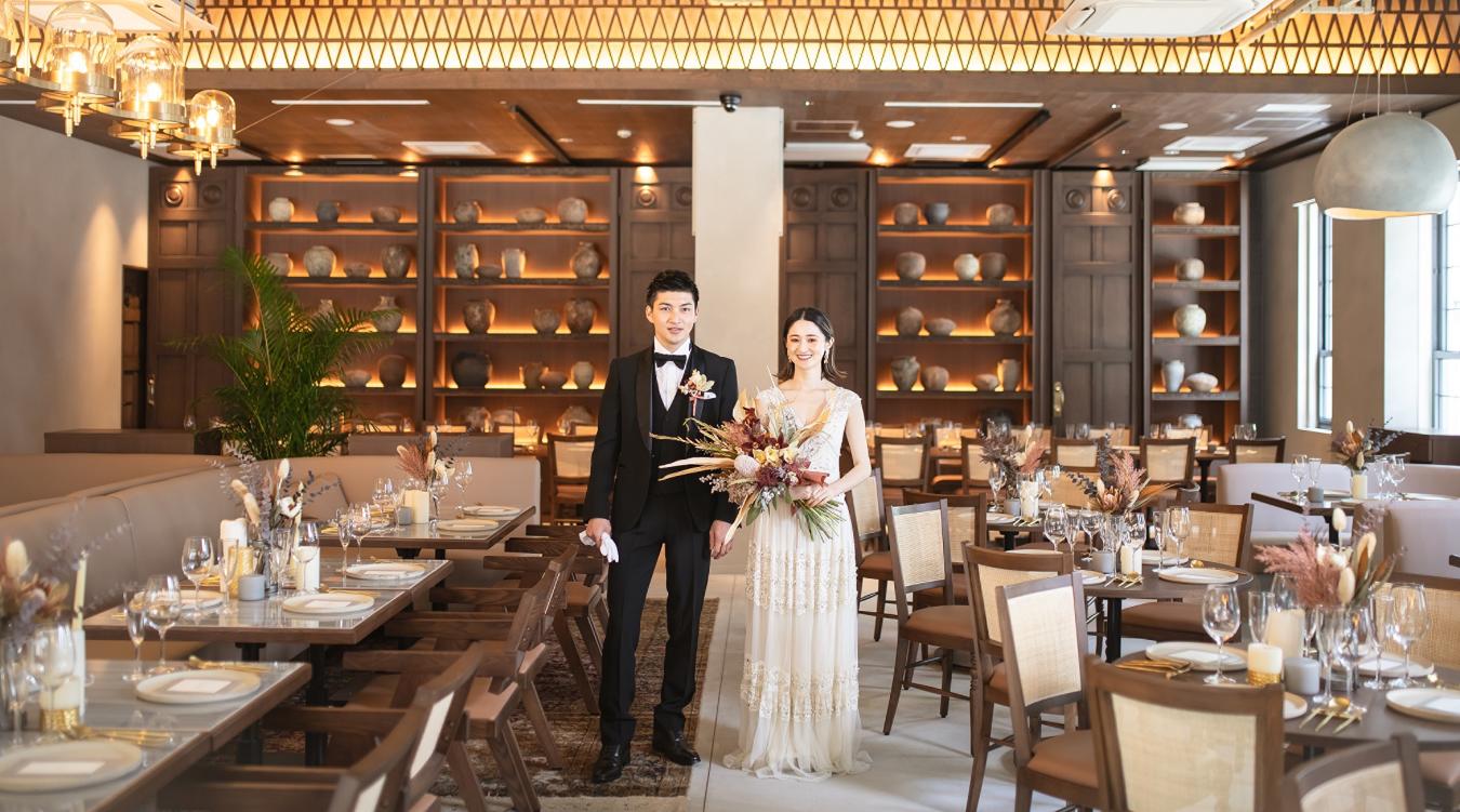 GRIGLIA Pagina(グリリア パージナ)。大人の結婚式にふさわしい、スタイリッシュな雰囲気のバンケット。寛ぎを追い求めた空間に、ゲストを招待できます