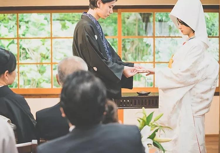 竹田邸(市指定有形文化財)。挙式会場。敷地内の蔵で行う人前式では、ふたりらしい演出もアレンジ可能