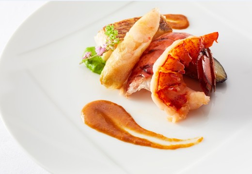 KKRホテル大阪。料理。グランドメニューから選ぶコース以外にオリジナル料理も可能