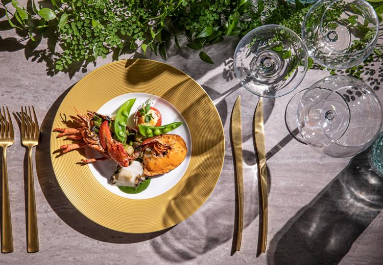 アンジェリカ ノートルダム(FIVESTAR WEDDING)。料理。素材の色味を活かした美しい盛り付けに思わず心躍ります