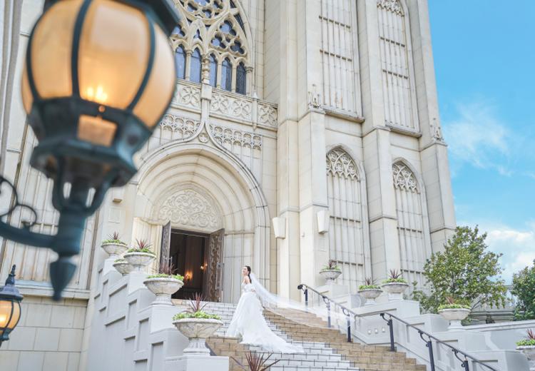アンジェリカ ノートルダム(FIVESTAR WEDDING)。挙式会場。異国情緒あふれる外観が非日常を味わわせてくれます