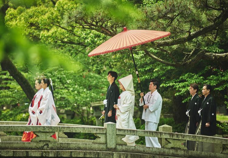 住吉大社。挙式会場。『御本殿』では、花嫁行列からそのまま挙式を行えます