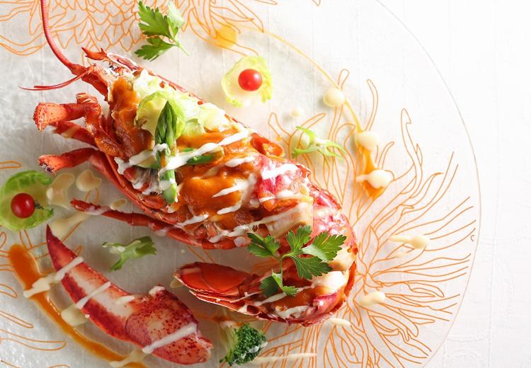 アルカンシエル luxe mariage 大阪(アルカンシエル リュクス マリアージュ 大阪)。料理。オマール海老のグリルはゲストから好評のメイン料理