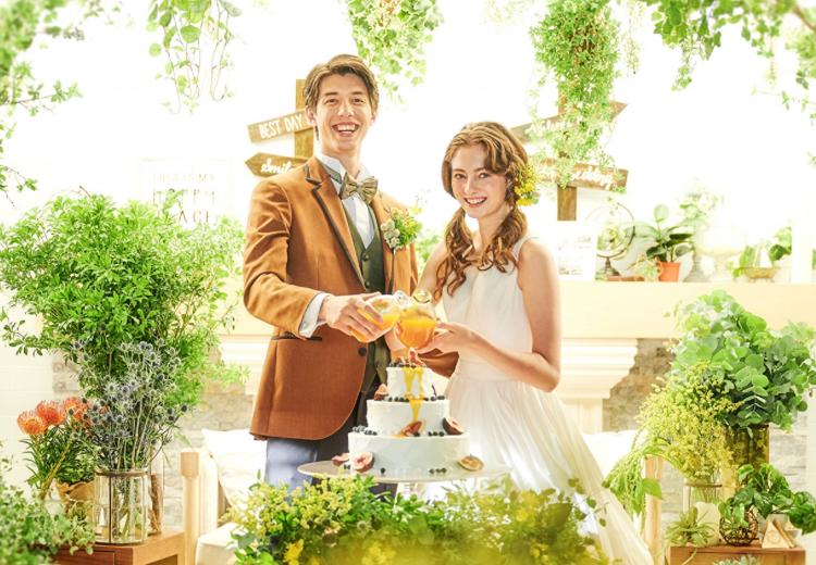 ラグナヴェール大阪 LAGUNAVEIL OSAKA。披露宴会場。ドリップケーキなどの演出はゲストと一緒になって楽しめます