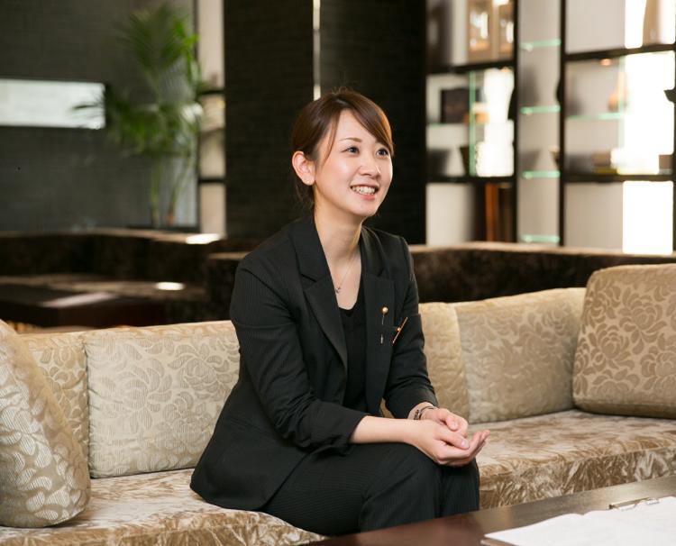 ラグナヴェール大阪 LAGUNAVEIL OSAKA。スタッフ。ふたりの意見を大切にしながら、何事にも柔軟に対応してくれます
