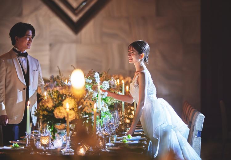 デュクラス大阪(FIVESTAR WEDDING)。披露宴会場。ラグジュアリーで大人の雰囲気が漂うバンケット