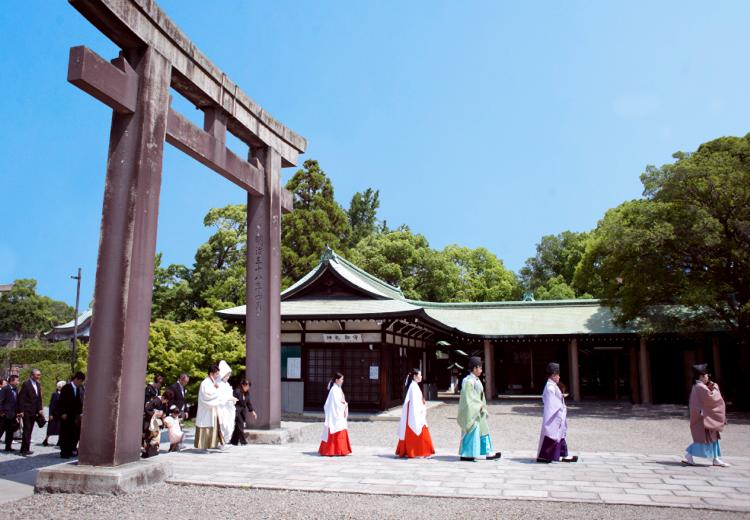 大阪城西の丸庭園 大阪迎賓館。挙式会場。日本古来の伝統を感じられる、神社での厳かな神前式