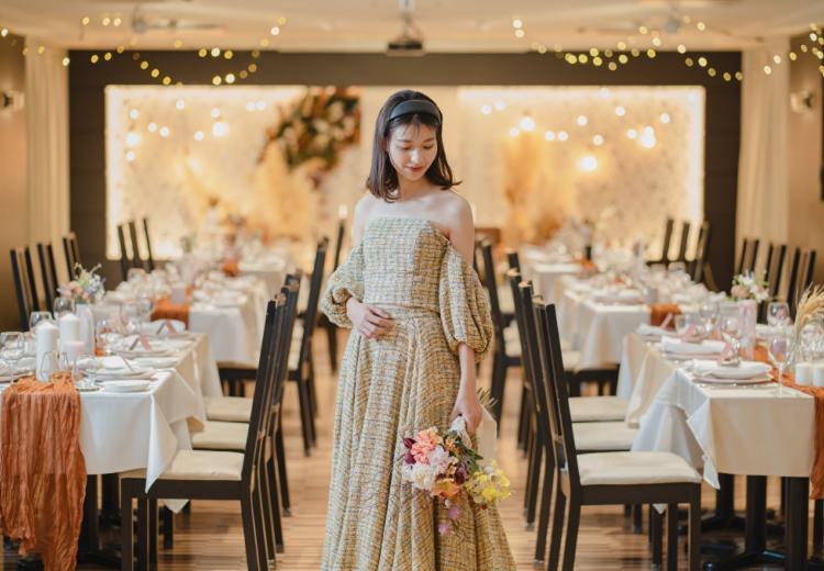 Wedding Space Lover’s Mahalo(ラバーズ マハロ)。披露宴会場。堅苦しくなく新郎新婦やゲストが自然体で過ごせる雰囲気が魅力