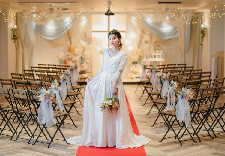 Wedding Space Lover’s Mahalo（ラバーズ マハロ）。白を基調としたセレモニースペース『Alohau』