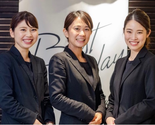 Wedding Space Lover’s Mahalo(ラバーズ マハロ)。スタッフ。人柄の良さも感じられる、優しい雰囲気のプランナー陣