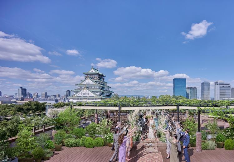 THE LANDMARK SQUARE OSAKA(ザ ランドマーク スクエア オオサカ)。目の前に大阪城がそびえる空間でセレモニーが叶います
