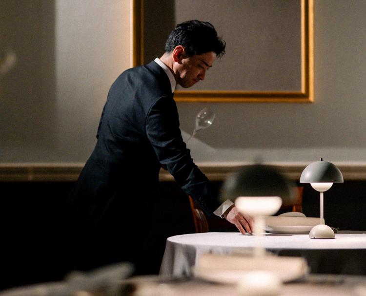 NELU 高麗橋(ネル 高麗橋)。スタッフ。ゲストが快適に過ごせるよう、スタッフが丁寧にサービス