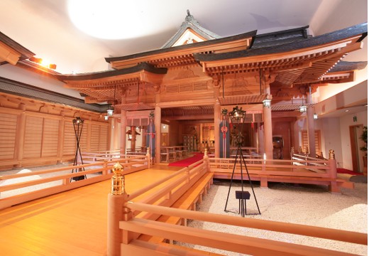 エスタシオン・デ・神戸。挙式会場。世界遺産である厳島神社をイメージした『八尋殿』