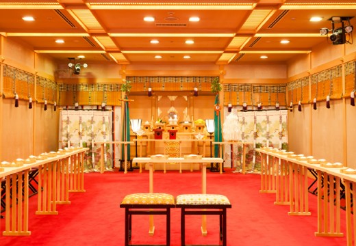 ホテルオークラ神戸。挙式会場。格式高い神殿では日本古来の古式ゆかしい神前式が叶います