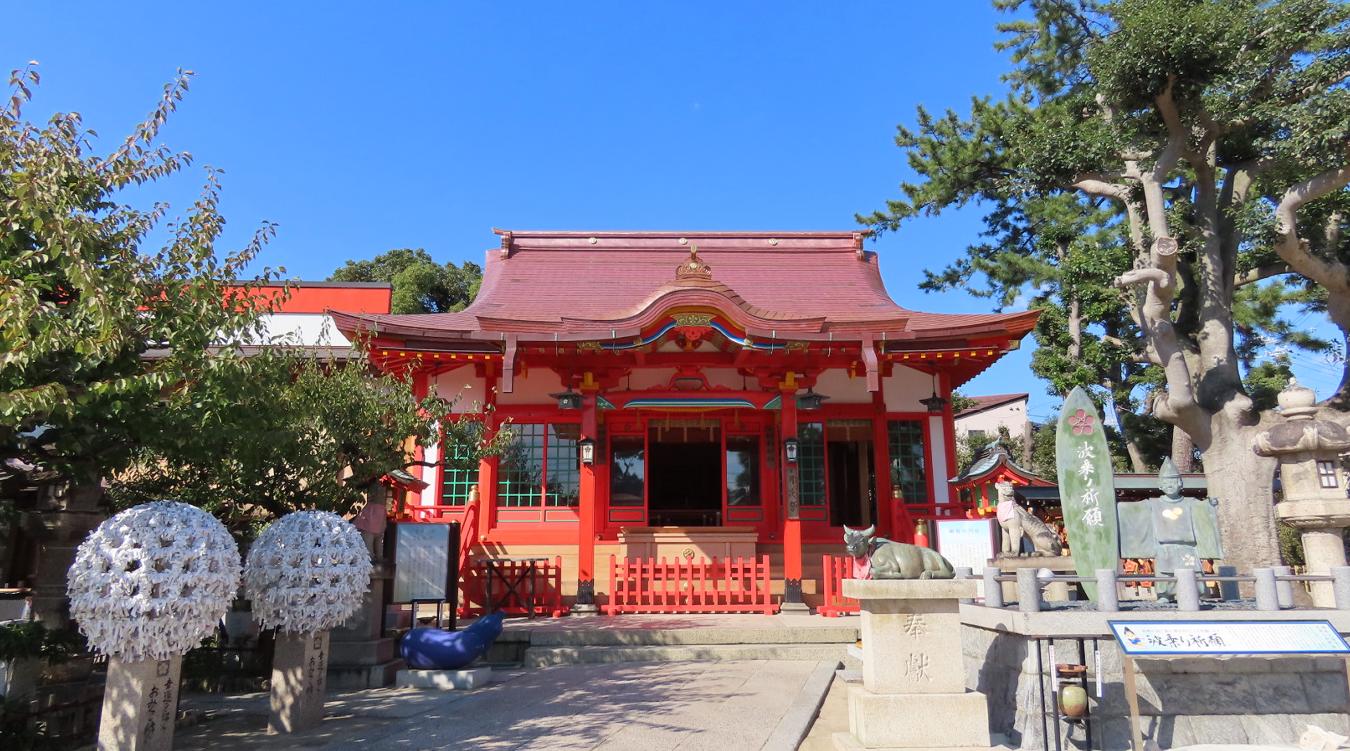 綱敷天満宮。学問の神様、菅原道真公が祀られている『綱敷天満宮』。凛とした空気が漂うなか厳かな神前式を執り行えます