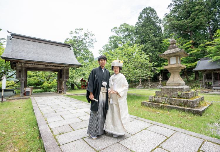 竹田城 城下町 ホテルEN（竹田城 城下町 ホテルエン）。挙式会場。馴染みの深い地元神社での神前式も選択できます