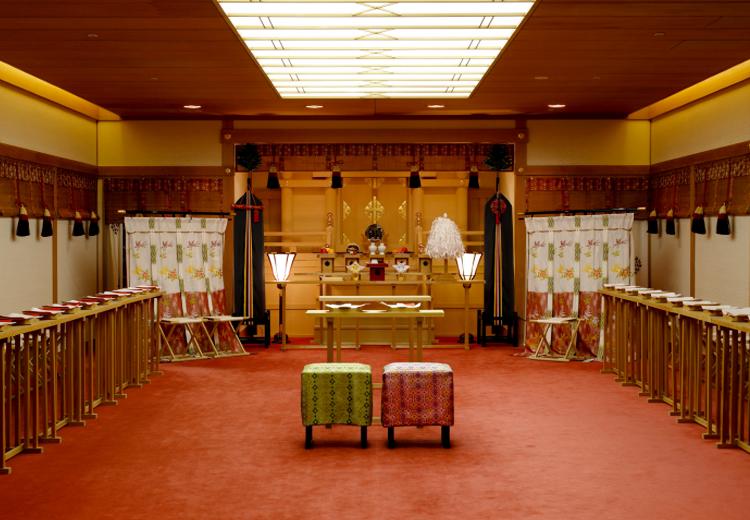 京都ブライトンホテル。挙式会場。凛とした空気の『鴛鴦殿』は、34名まで収容可能
