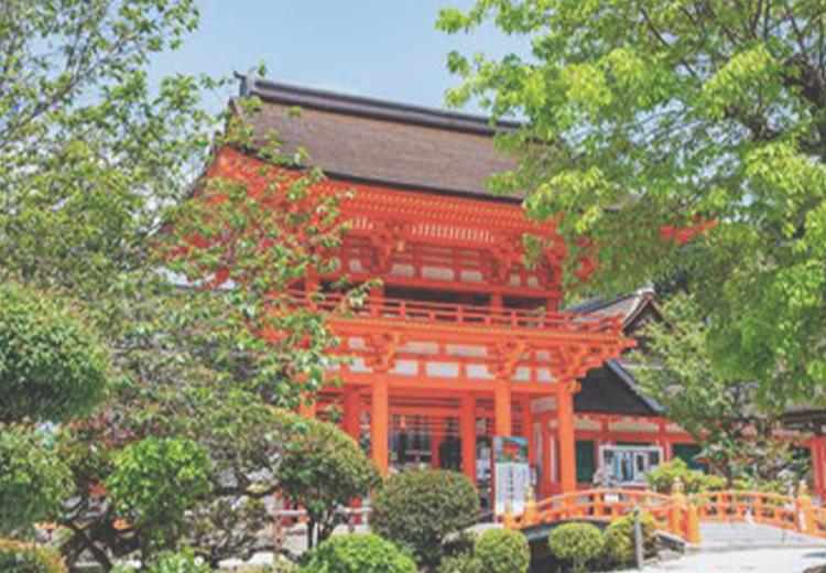 京都ブライトンホテル。挙式会場。近隣には本格的な神前式が叶えられる神社が多数あります