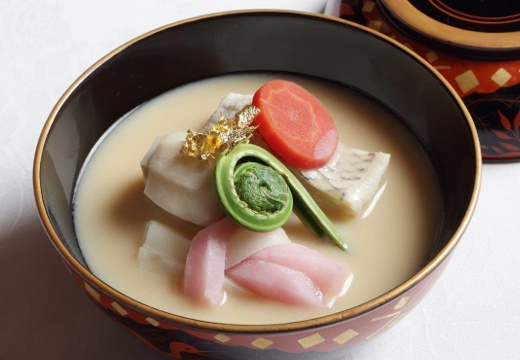 美濃吉本店 竹茂楼。料理。300年の「老舗レシピ」を活用した、美しい京料理の数々