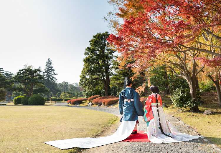 世界遺産・元離宮二条城。挙式会場。秋には紅葉の景色が、誓いの時を鮮やかに彩ります