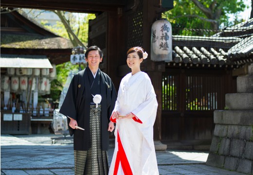 THE SCREEN（ザ スクリーン）。挙式会場。近隣神社を舞台に、京都らしい和の趣たっぷりの挙式も行えます