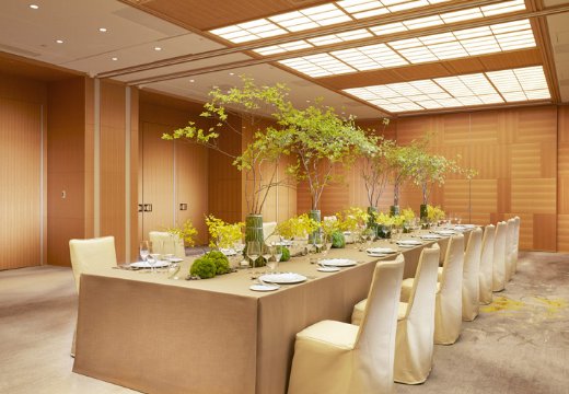 フォーシーズンズホテル京都。披露宴会場。ごく親しいゲストとの会食に最適な会場も用意されています