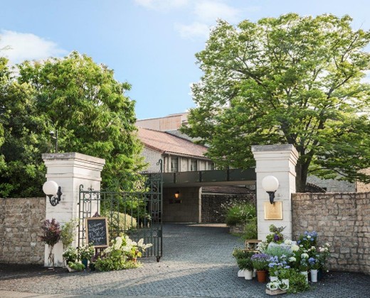 Le BENKEI(ル ベンケイ)。アクセス・ロケーション。レストランとして名高い風格ある会場は大人な結婚式にもおすすめ