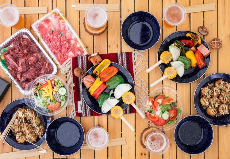 大和棟古民家JINYA(大和棟古民家陣屋)。料理。カジュアルな雰囲気で和気あいあいと楽しむBBQ