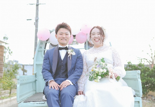 風ノウタ（kaze no uta）。披露宴会場。幸せを運ぶと呼ばれる「青い軽トラック」のオリジナル演出も人気