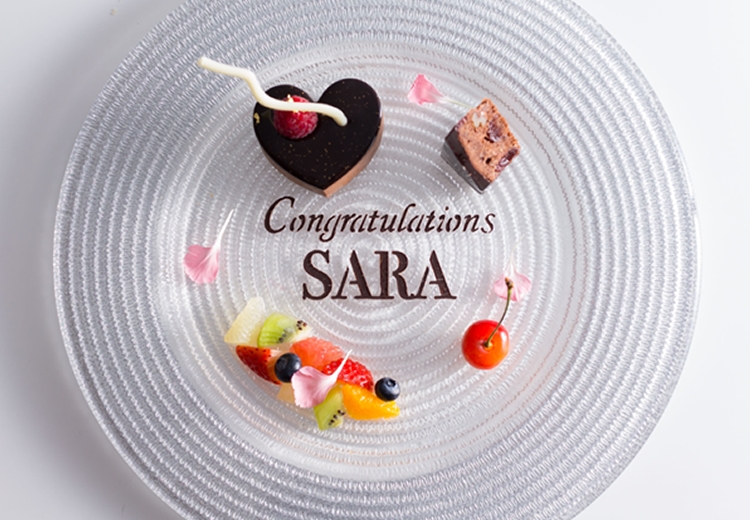 SARA（サラ）。料理。女性ゲストの心をくすぐるデザートもフォトジェニック