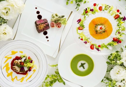 作東バレンタインホテル。料理。四季の食材を使った料理の数々が心に残る披露宴にしてくれます