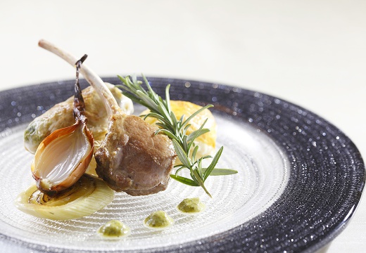 倉敷セレスト教会。料理。ふたりとゲストの期待に応えるオーダーメイドの逸品が揃います