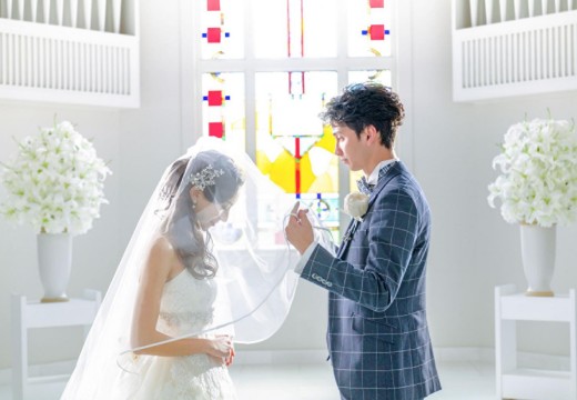 倉敷セレスト教会。挙式会場。挙式スタイルは、厳かな教会式と自由な人前式に対応