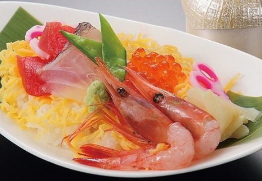 Ray Classic Gran Sweet（レイクラシックグランスイート）。料理。岡山のハレの日に欠かせない『祭り寿司』の用意も可能です